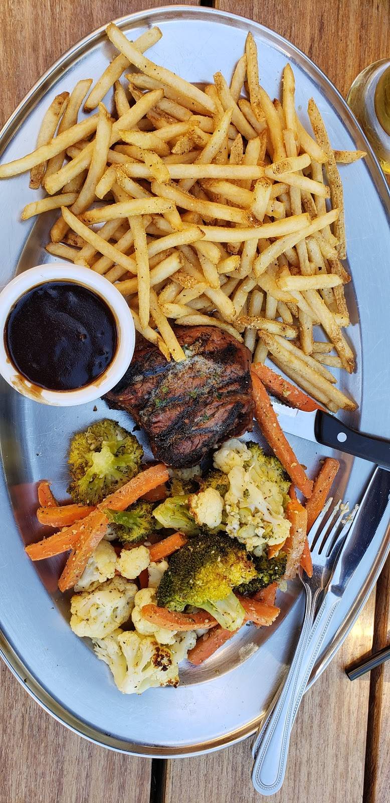 Saddle Ranch Chop House Valencia | restaurant | 24201 Valencia Blvd Suite 102, Santa Clarita, CA 91355, USA | 6613830173 OR +1 661-383-0173