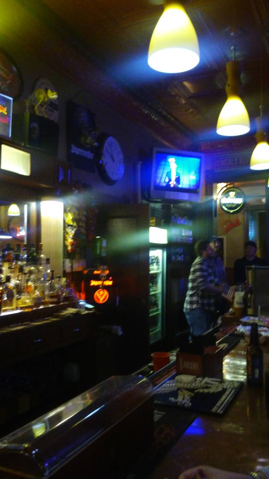 The B-List | restaurant | 343 Division St, Bellevue, KY 41073, USA | 8592617033 OR +1 859-261-7033