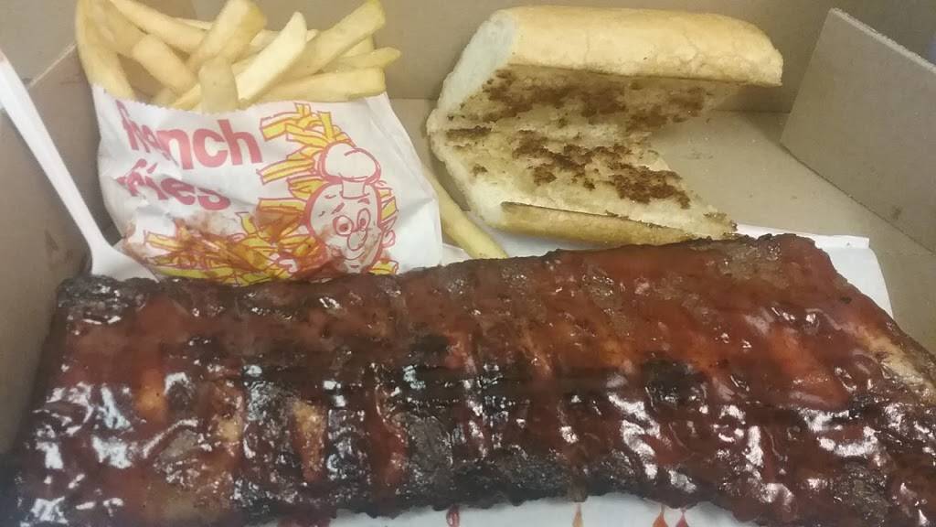 Tommys Red Hots | restaurant | 1574 Bloomingdale Rd, Glendale Heights, IL 60139, USA | 6306689733 OR +1 630-668-9733