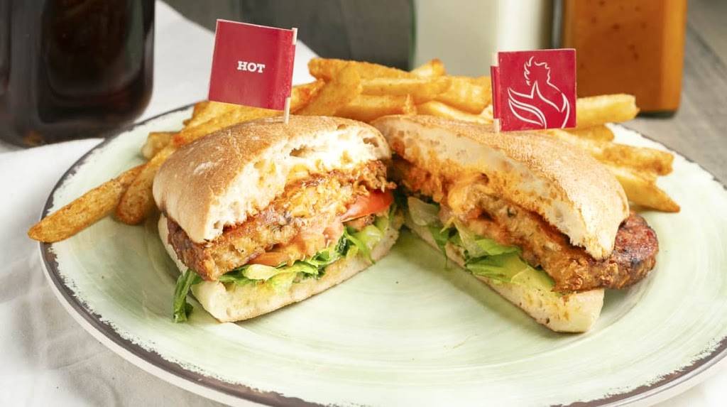 Portos Peri Peri | restaurant | 1419 W Taylor St, Chicago, IL 60607, USA | 3123741912 OR +1 312-374-1912