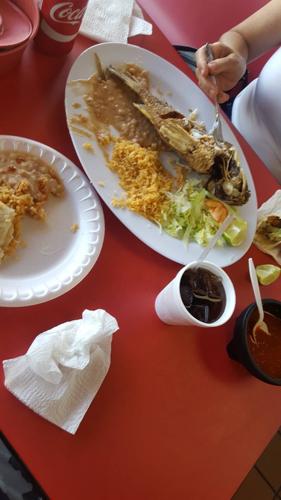 Mariscos Valencia | restaurant | 1128 S Standard Ave A, Santa Ana, CA 92701, USA | 7145587483 OR +1 714-558-7483