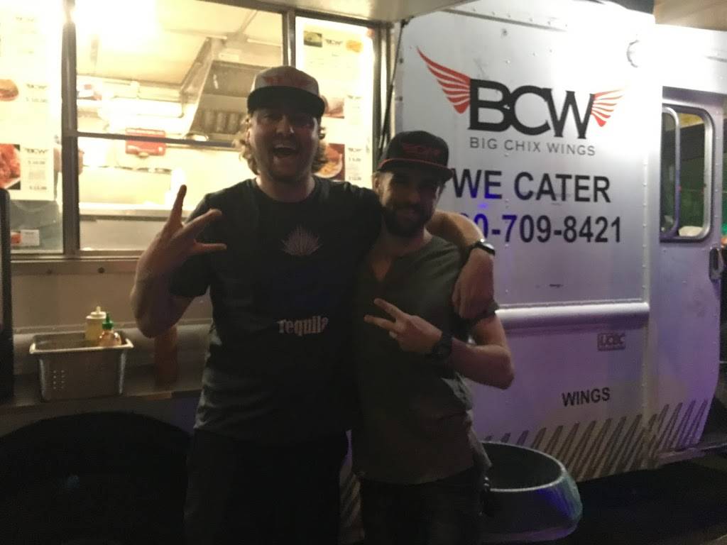 BigChixWings | restaurant | 301 Main St, Longmont, CO 80501, USA | 7207098421 OR +1 720-709-8421