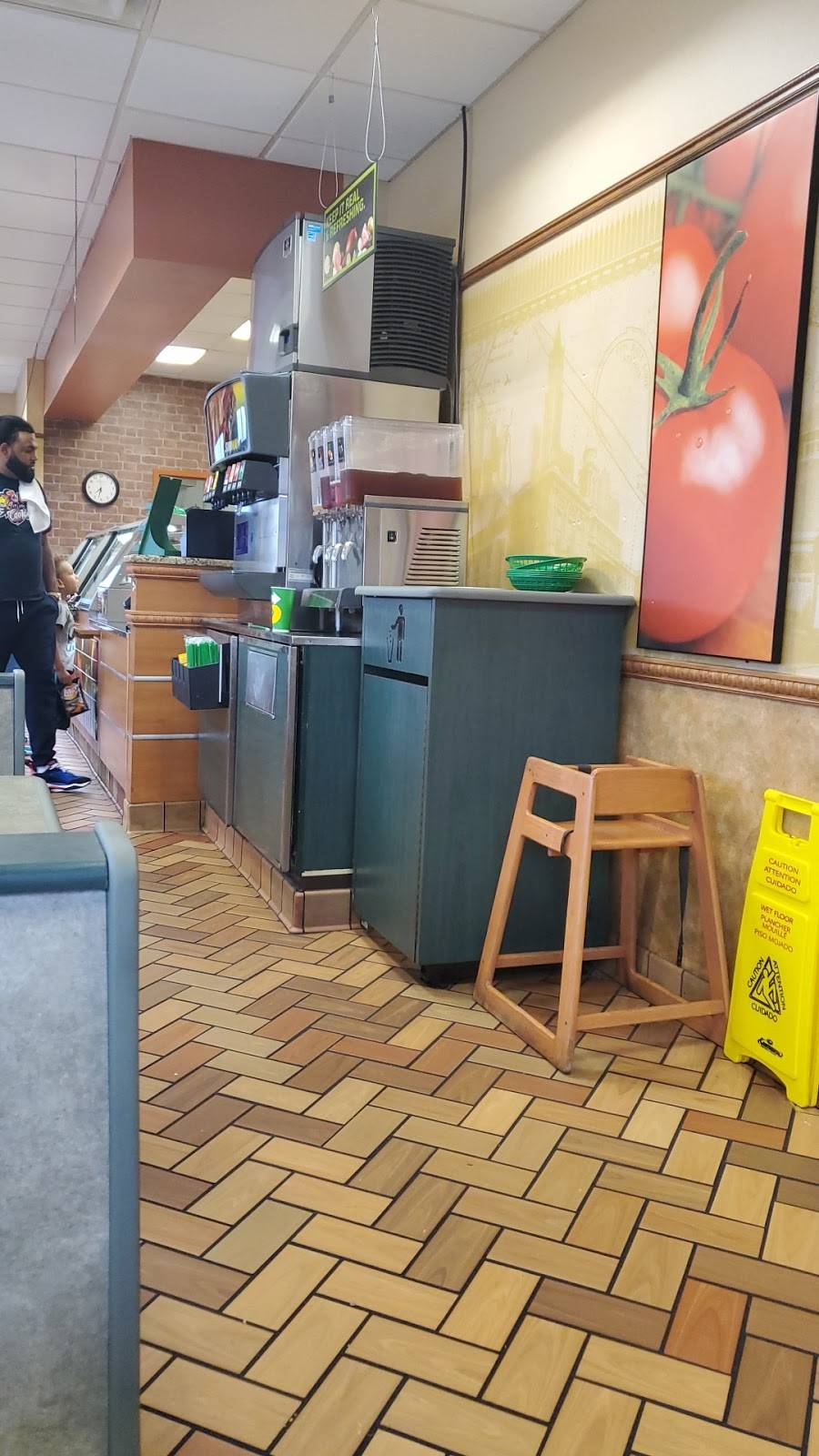 Subway | meal takeaway | 10924 E Colonial Dr, Orlando, FL 32817, USA | 4072817540 OR +1 407-281-7540