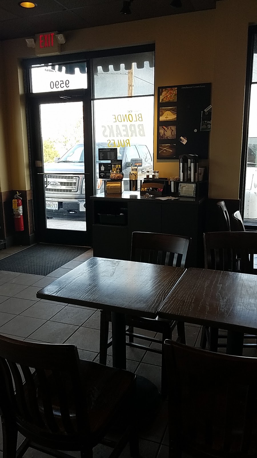 Starbucks | cafe | 9590 Watson Rd, Sappington, MO 63126, USA | 3147291624 OR +1 314-729-1624