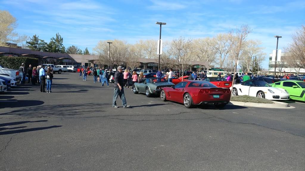 Twisters Burgers and Burritos | restaurant | 7600 Jefferson St NE UNIT 29, Albuquerque, NM 87107, USA | 5058216184 OR +1 505-821-6184