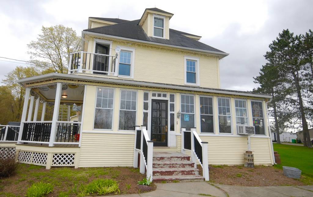 Tavern on the Hill | night club | 1724 E Main St, Newport, VT 05855, USA | 8023349006 OR +1 802-334-9006