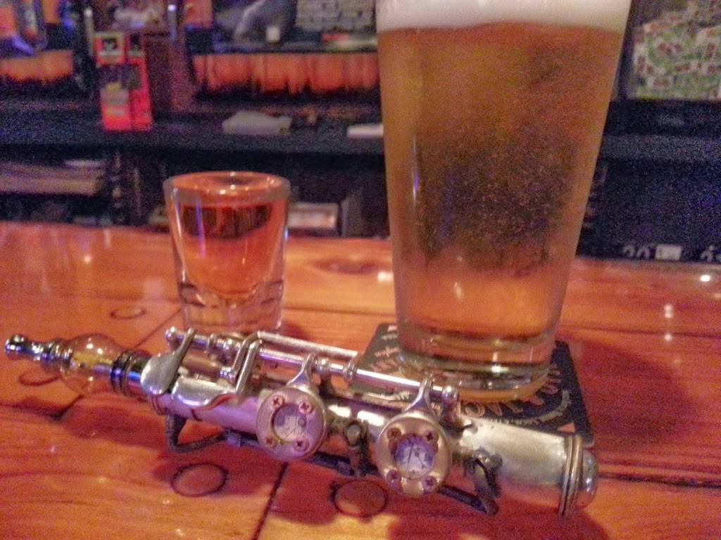 Champions Bar and Grill | restaurant | 8765 S Tacoma Way, Lakewood, WA 98499, USA | 2535823400 OR +1 253-582-3400