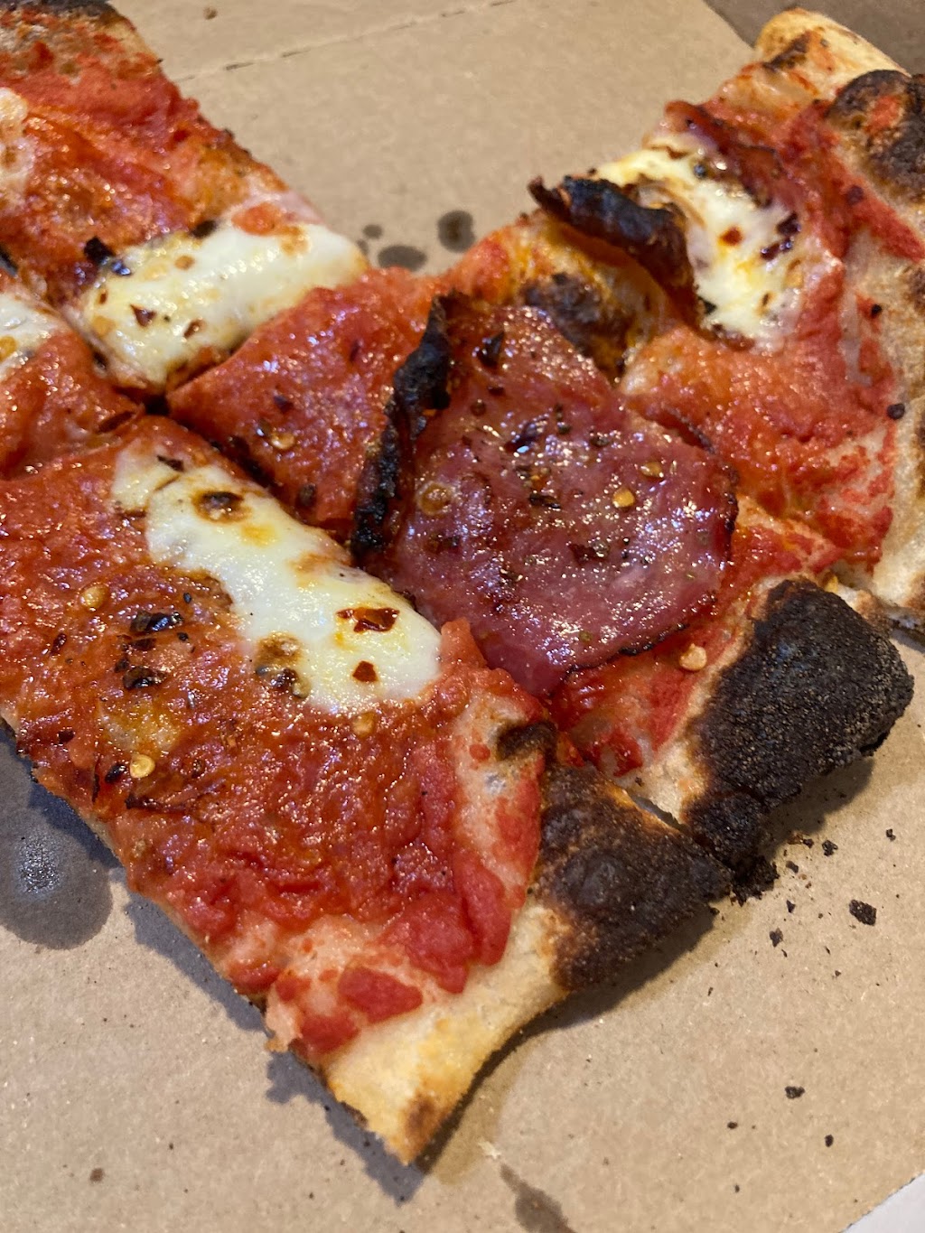 La Casina DC | restaurant | 327 7th St SE, Washington, DC 20003, USA | 2025165100 OR +1 202-516-5100