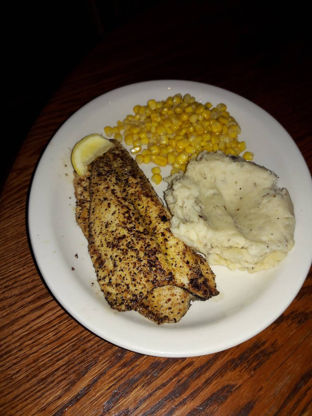 Cracker Barrel Old Country Store | restaurant | 4340 Kenowa Ave, Grandville, MI 49418, USA | 6164577219 OR +1 616-457-7219