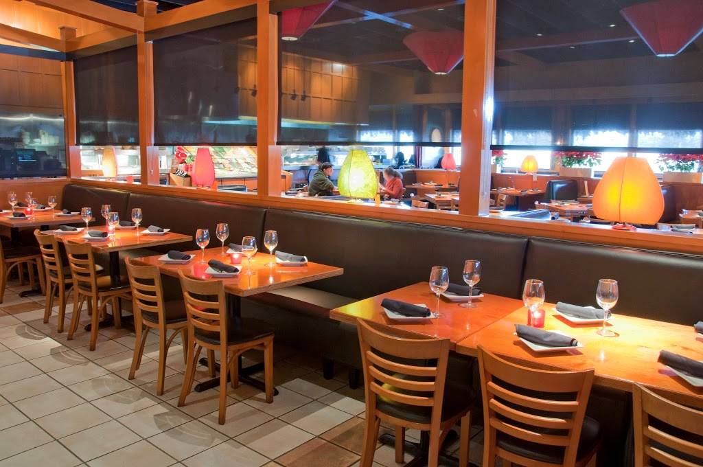 Big Bowl Lincolnshire | restaurant | 215 Parkway Dr, Lincolnshire, IL 60069, USA | 8478088880 OR +1 847-808-8880