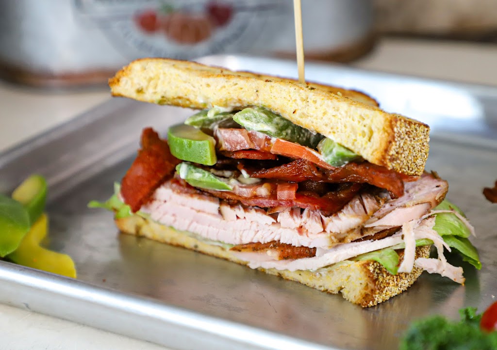 Gracious Pig Smokehouse | restaurant | 12 Ocean Blvd S, Surfside Beach, SC 29575, USA | 8439452017 OR +1 843-945-2017