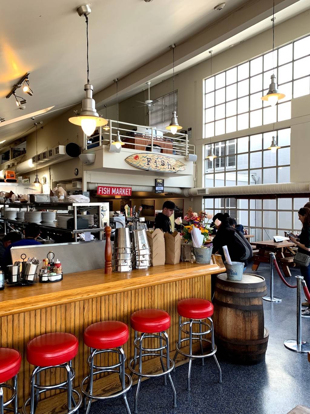 Fish | restaurant | 350 Harbor Dr, Sausalito, CA 94965, USA | 4153313474 OR +1 415-331-3474