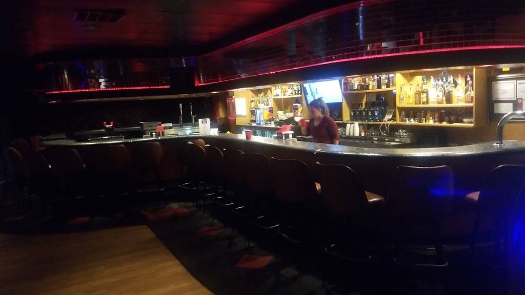 Logans Pub | restaurant | 424 S Century Blvd, Rantoul, IL 61866, USA | 2178931221 OR +1 217-893-1221