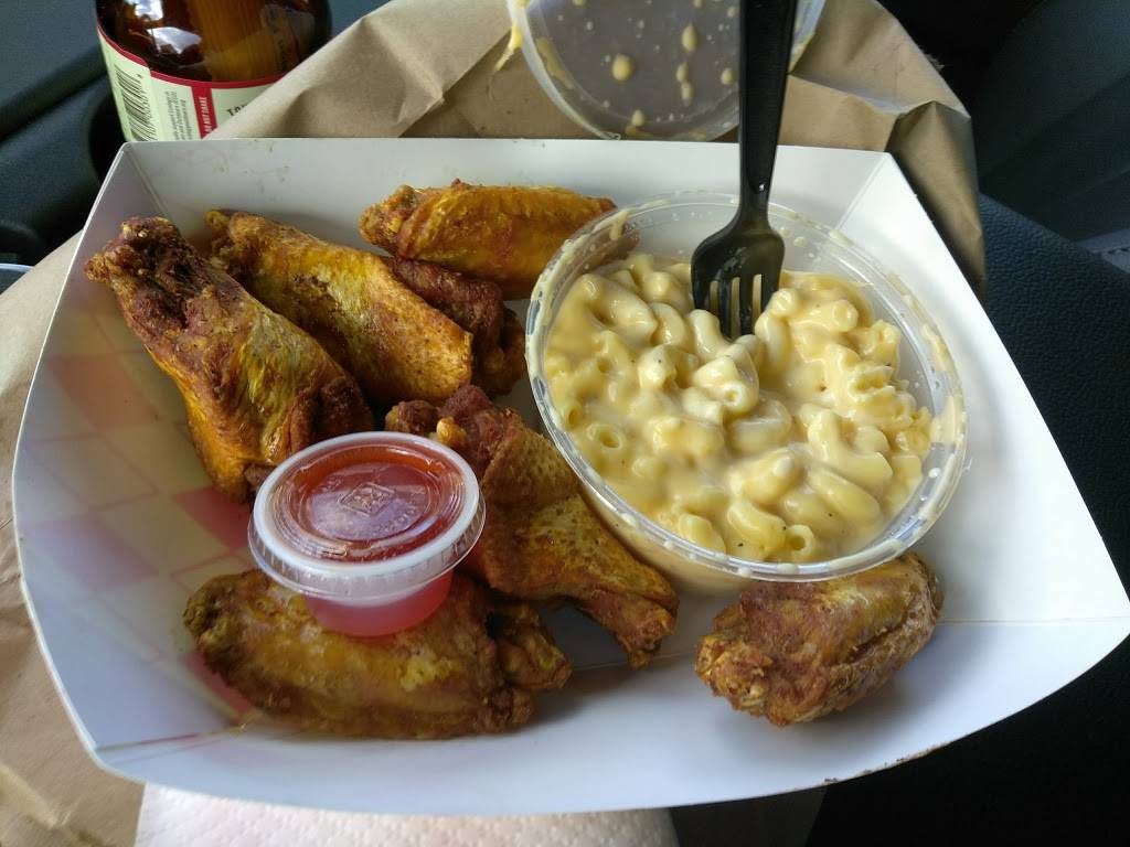 Genna Rae Wings & More... | meal takeaway | 1819 E 28th Ave, Denver, CO 80205, USA | 7202873523 OR +1 720-287-3523