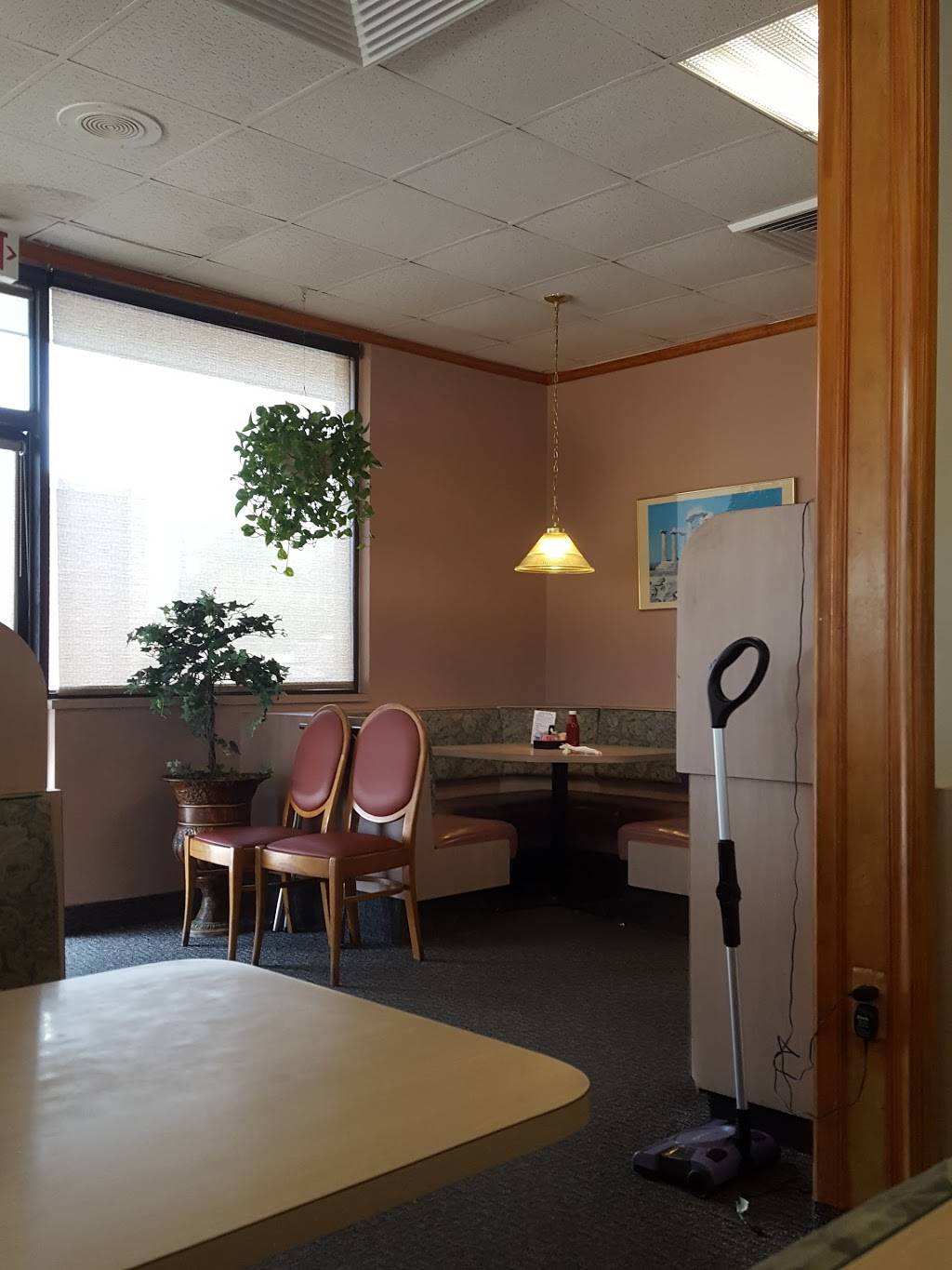 Seros Restaurant | restaurant | 375 W Twelve Mile Rd, Madison Heights, MI 48071, USA | 2485441810 OR +1 248-544-1810