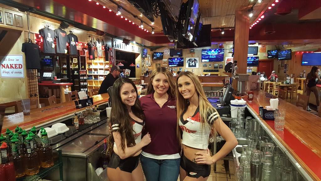 The WingHouse of Ocala | restaurant | 2145 E Silver Springs Blvd, Ocala, FL 34470, USA | 3526717880 OR +1 352-671-7880