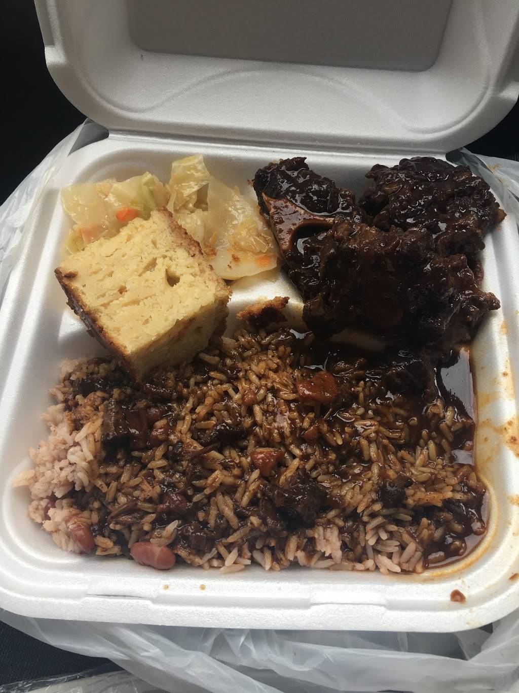 Leons Caribbean Food | restaurant | 823 E Warrington Ave, Pittsburgh, PA 15210, USA | 4124315366 OR +1 412-431-5366