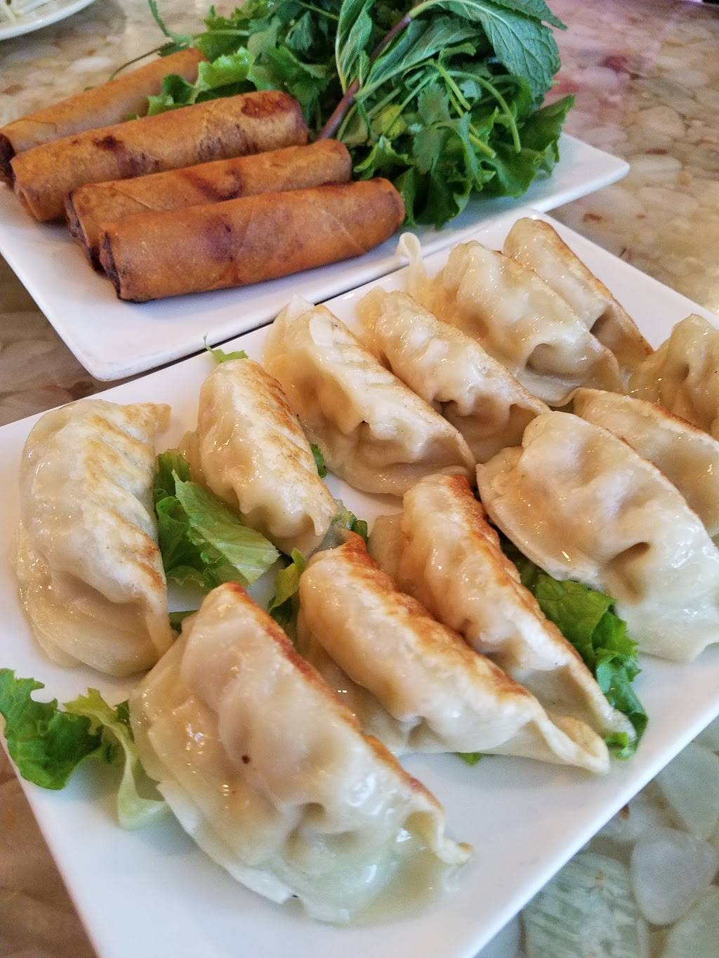 Jenni Pho Restaurant | restaurant | 7855 S Rainbow Blvd, Las Vegas, NV 89139, USA | 7022690348 OR +1 702-269-0348