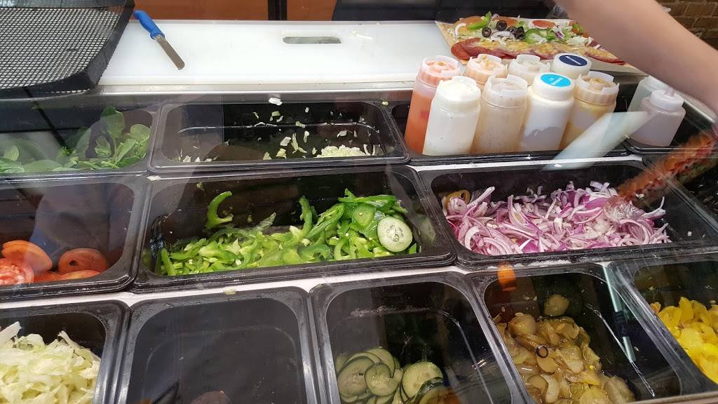 Subway | restaurant | 1589 N Palm Ave, Fresno, CA 93728, USA | 5592372041 OR +1 559-237-2041