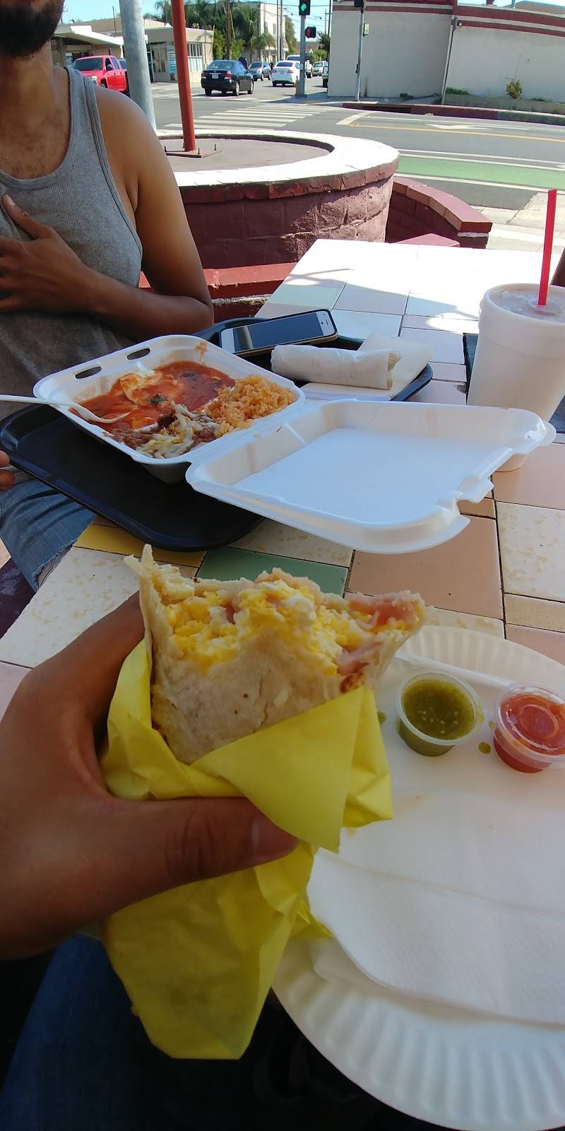 Chemas Place | restaurant | 1060 E 10th St, Long Beach, CA 90813, USA | 5624376500 OR +1 562-437-6500