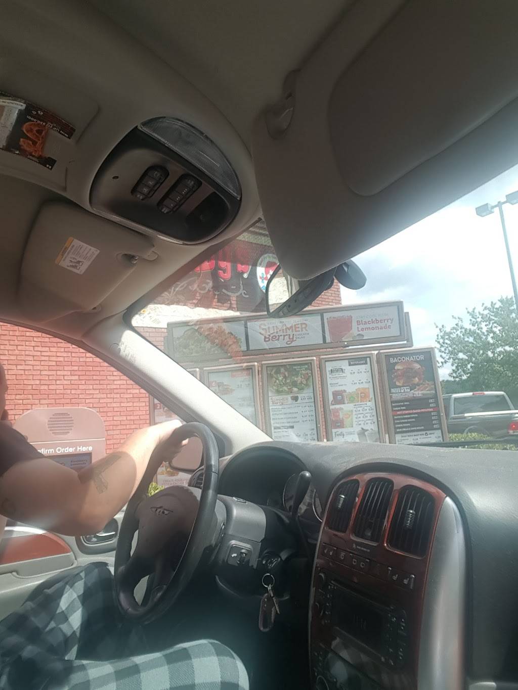 Wendys | restaurant | 260 Cooper Road, S.W, Loganville, GA 30052, USA | 7705138288 OR +1 770-513-8288