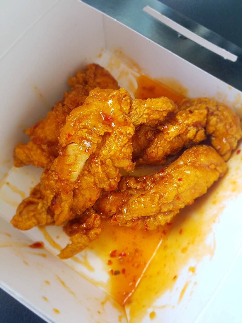 Wings Over Somerville | meal takeaway | 519 Somerville Ave, Somerville, MA 02143, USA | 6176669464 OR +1 617-666-9464