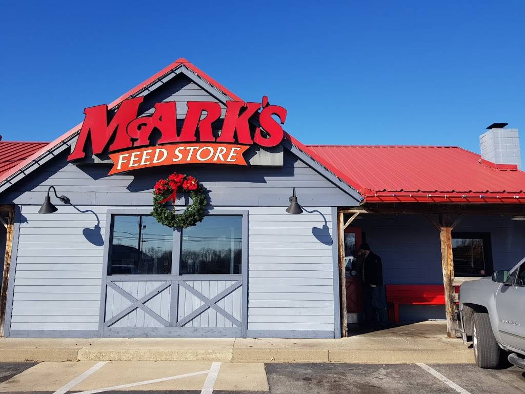 Marks Feed Store | restaurant | 10316 Dixie Hwy, Valley Station, KY 40272, USA | 5029337707 OR +1 502-933-7707