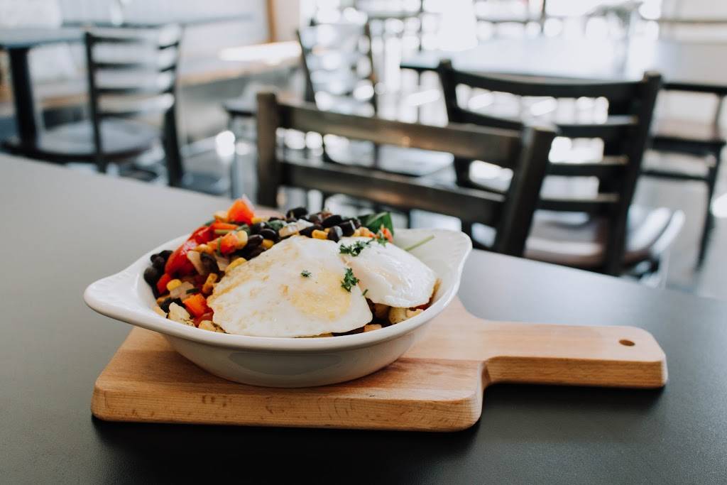 Speckled Hen Coffee | restaurant | 141 E W Main St, Strasburg, PA 17579, USA | 7172883139 OR +1 717-288-3139