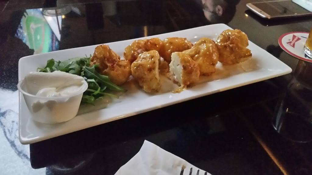 Boston Sports Grille | restaurant | 132 Canal St, Boston, MA 02114, USA | 8572847940 OR +1 857-284-7940