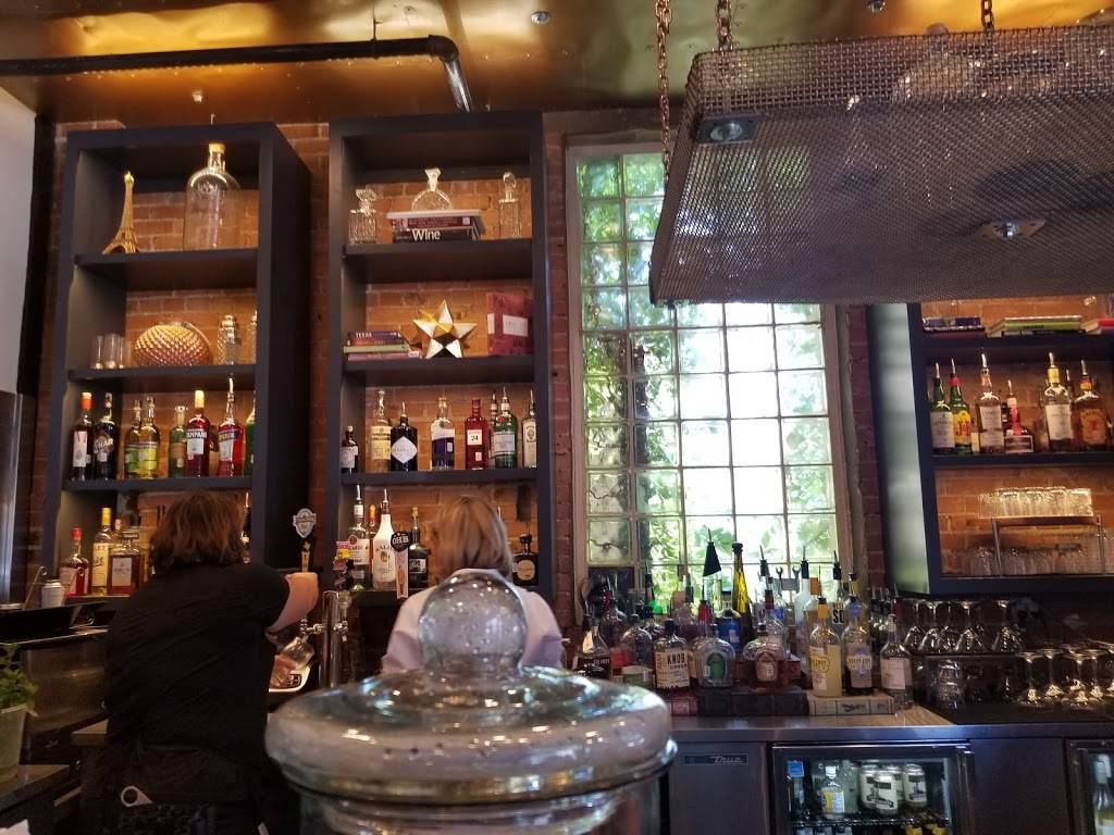 The Garage | restaurant | 100 E Louisiana St, McKinney, TX 75069, USA | 9725486900 OR +1 972-548-6900