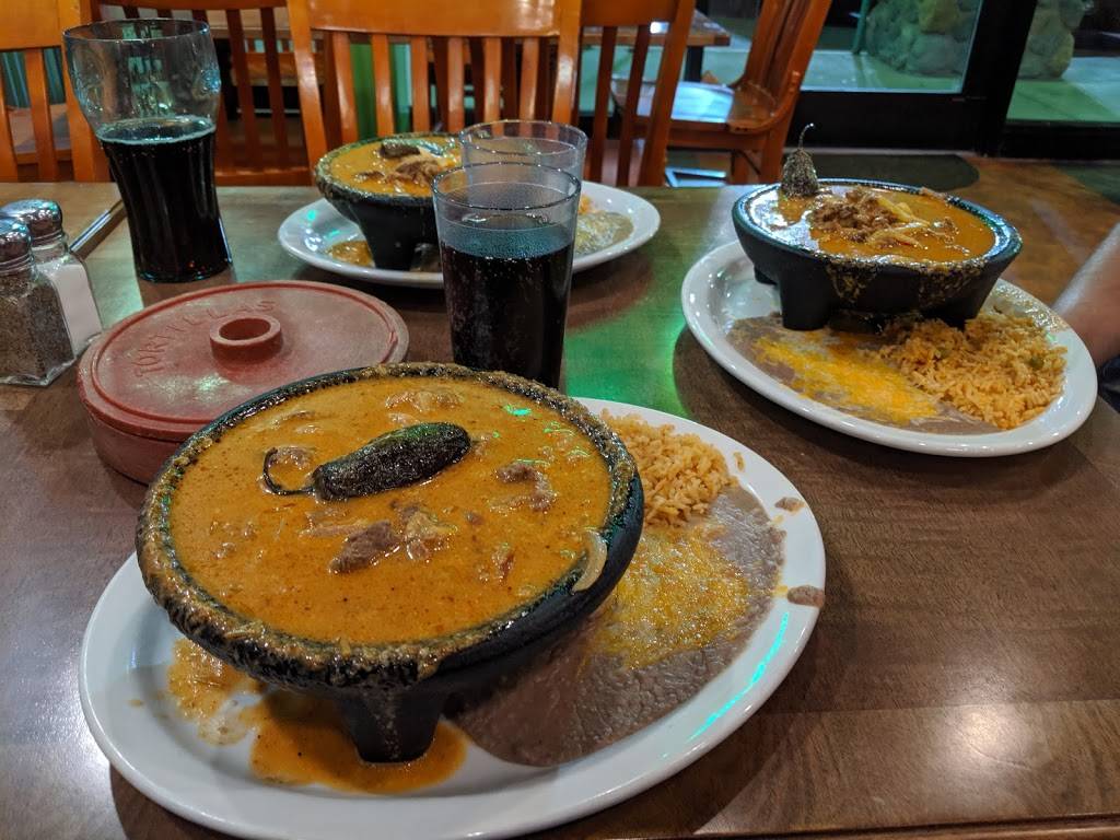 Serranos Mexican Bar & Grill | restaurant | 1079 East, US-24, Woodland Park, CO 80863, USA | 7196877150 OR +1 719-687-7150