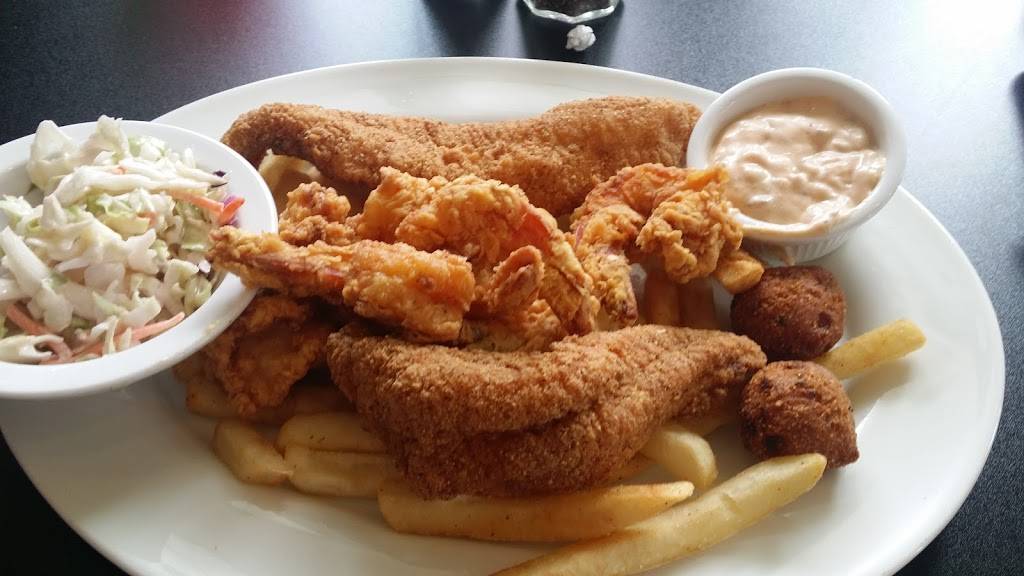 Cassandras Louisiana Kitchen | restaurant | 9001 Jewella Ave, Shreveport, LA 71118, USA | 3188282128 OR +1 318-828-2128