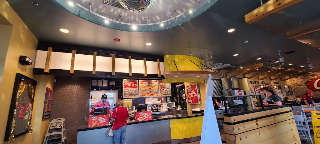 Raising Canes Chicken Fingers | restaurant | 1551 S Milton Rd, Flagstaff, AZ 86001, USA | 9284405400 OR +1 928-440-5400