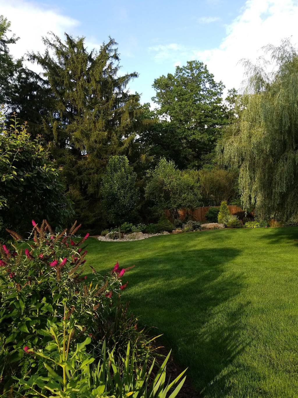 Emilys Bed & Breakfast | restaurant | 57 Quality Rd, Hazle Township, PA 18202, USA | 5704552376 OR +1 570-455-2376