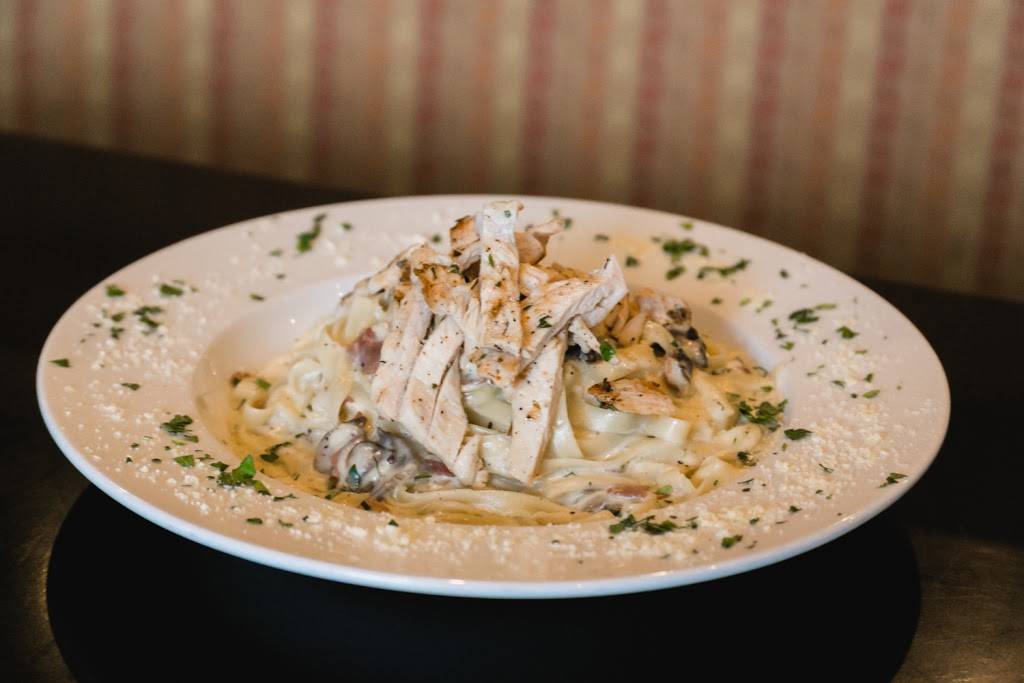 Mezza Luna at The Villages | restaurant | 243 Colony Blvd, The Villages, FL 32162, USA | 3527533824 OR +1 352-753-3824