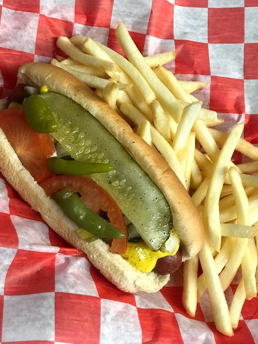 Bella Lukes of Island Lake | restaurant | 9645, 107 E State Rd, Island Lake, IL 60042, USA | 8475268024 OR +1 847-526-8024