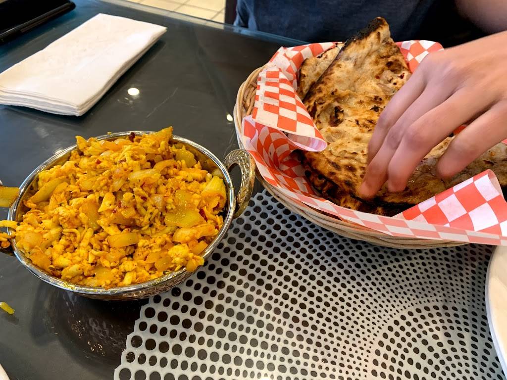 Punjabi Haveli Sweets and Restaurant | restaurant | 130 Westmore Dr #1, Etobicoke, ON M9V 5E2, Canada | 4168551519 OR +1 416-855-1519