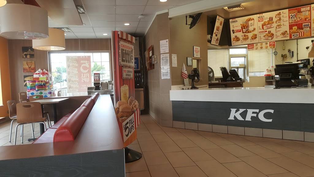 KFC | restaurant | 4200 W 55th St, Chicago, IL 60632, USA | 7737353335 OR +1 773-735-3335