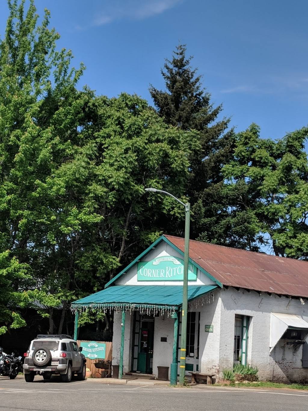 Corner Kitchen | restaurant | 6265 Main St, Georgetown, CA 95634, USA | 5303331630 OR +1 530-333-1630