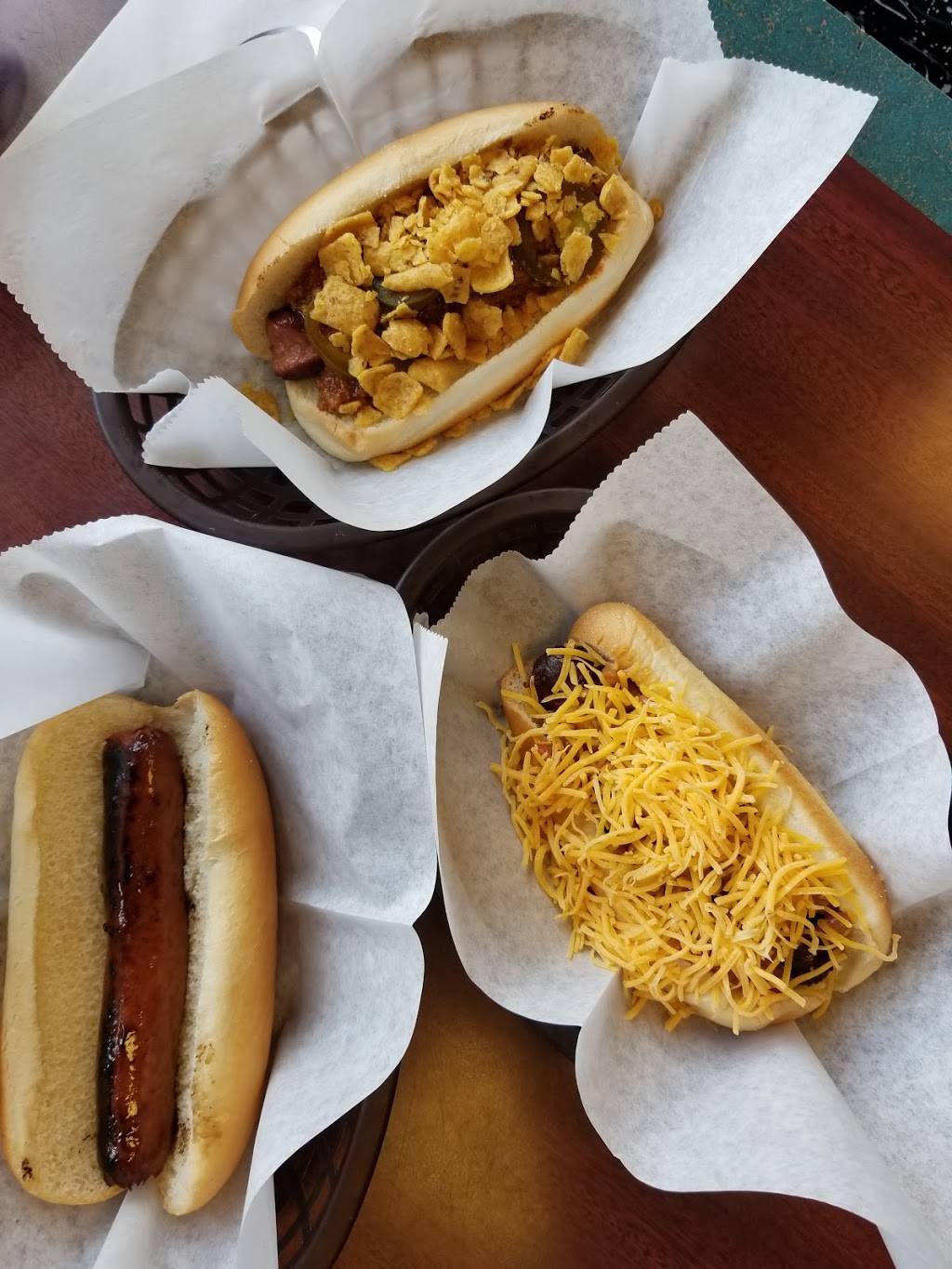 Dog Daze Gourmet Hot Dogs | meal takeaway | 5808 Fulton Dr NW, Canton, OH 44718, USA | 3304973647 OR +1 330-497-3647