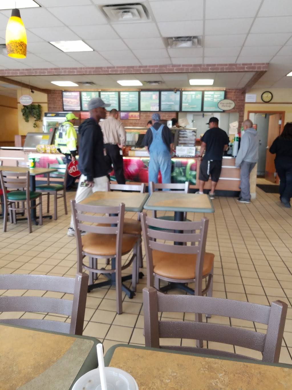 Subway | meal takeaway | 523 Lomas Blvd NW, Albuquerque, NM 87102, USA | 5059622146 OR +1 505-962-2146