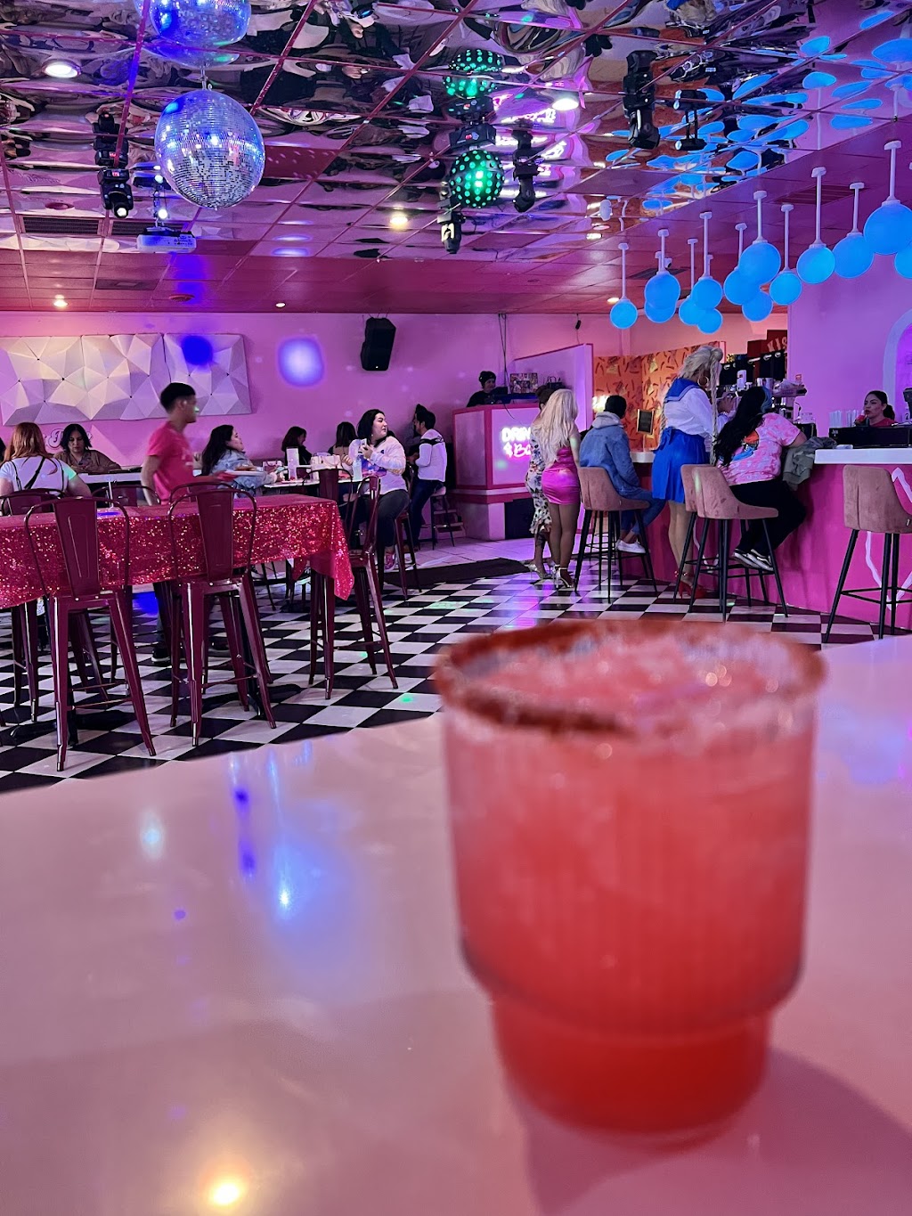 Love Buzz | restaurant | 3424 N 10th St, McAllen, TX 78501, USA | 9563225902 OR +1 956-322-5902