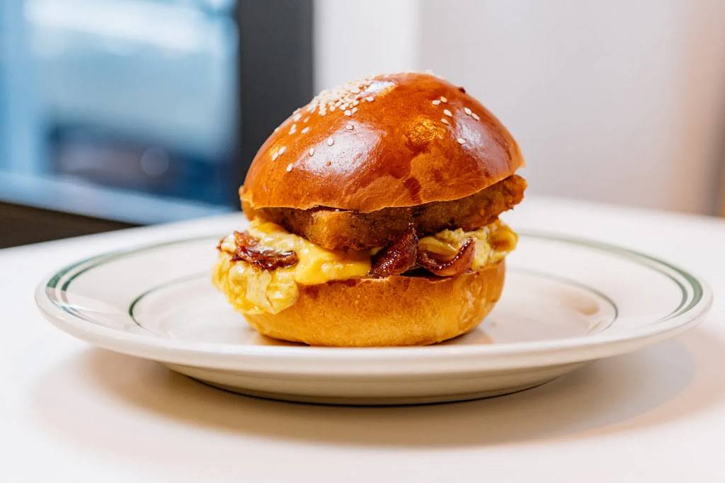 Golden Diner | restaurant | 123 Madison St, New York, NY 10002, USA | 9174727800 OR +1 917-472-7800