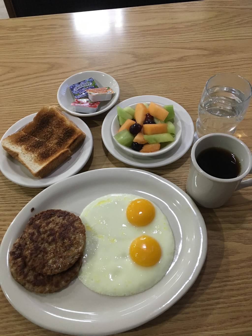 Pauls Fifth Avenue | restaurant | 1565 W 5th Ave, Columbus, OH 43212, USA | 6144818848 OR +1 614-481-8848