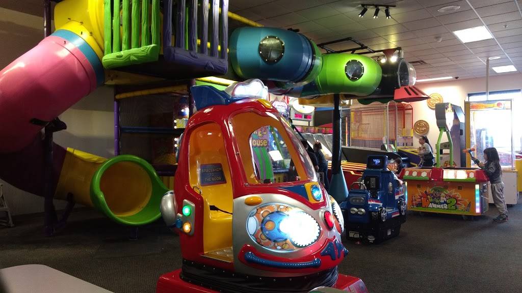 Chuck E. Cheese | restaurant | 4631 Commercial Dr, New Hartford, NY 13413, USA | 3157366909 OR +1 315-736-6909