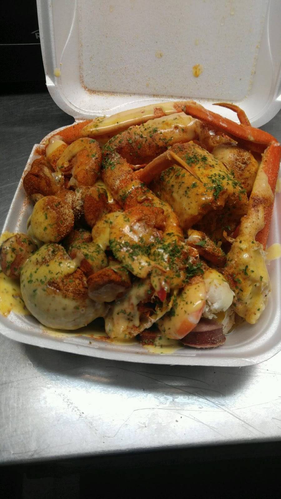 Chunkys Wings & Things | restaurant | 15348-15398 Main St N, Jacksonville, FL 32218, USA | 9049628858 OR +1 904-962-8858