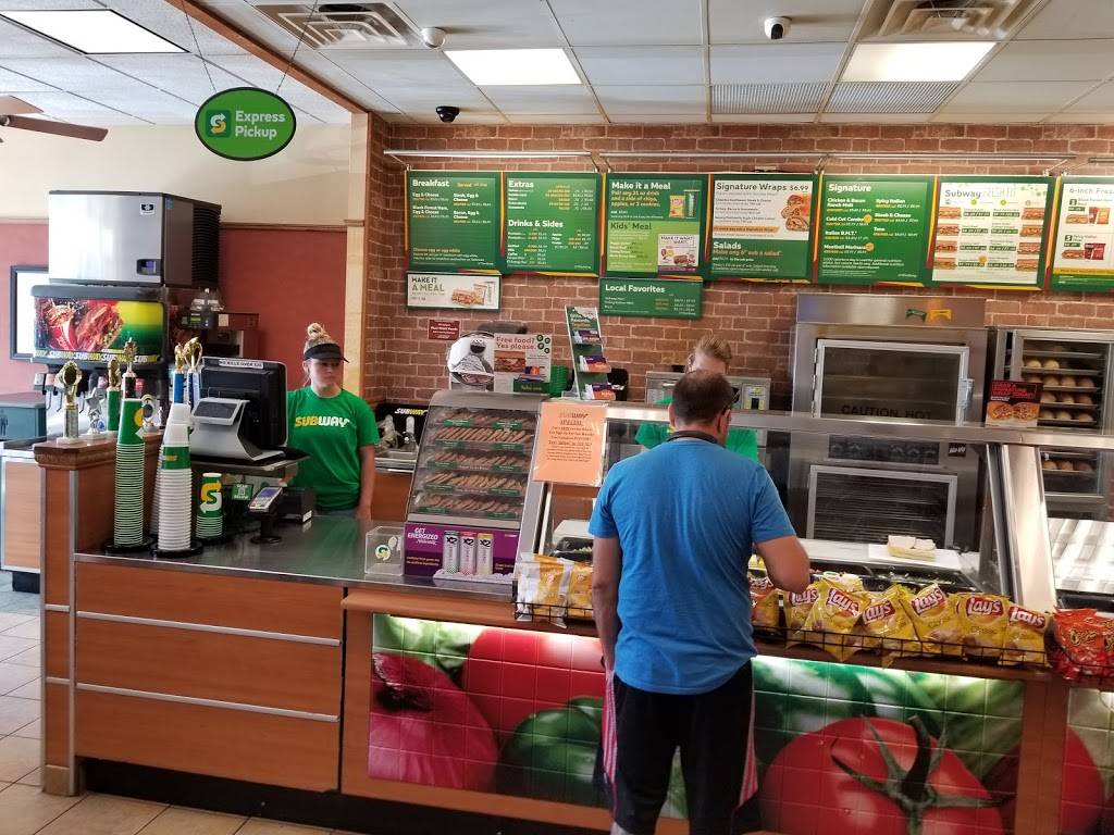 Subway Restaurants | restaurant | 100-1 Gateway Cir, Jacksonville, FL 32259, USA | 9048199980 OR +1 904-819-9980