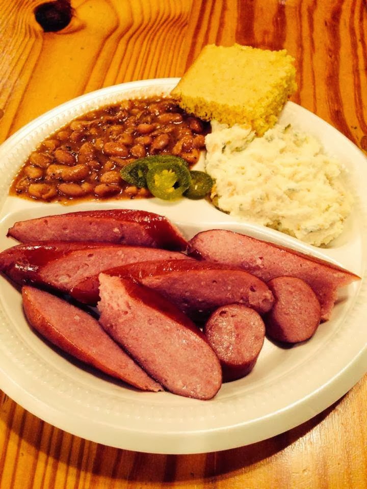 Betty Roses Little Brisket | meal delivery | 3934 Catclaw Dr, Abilene, TX 79606, USA | 3256988000 OR +1 325-698-8000
