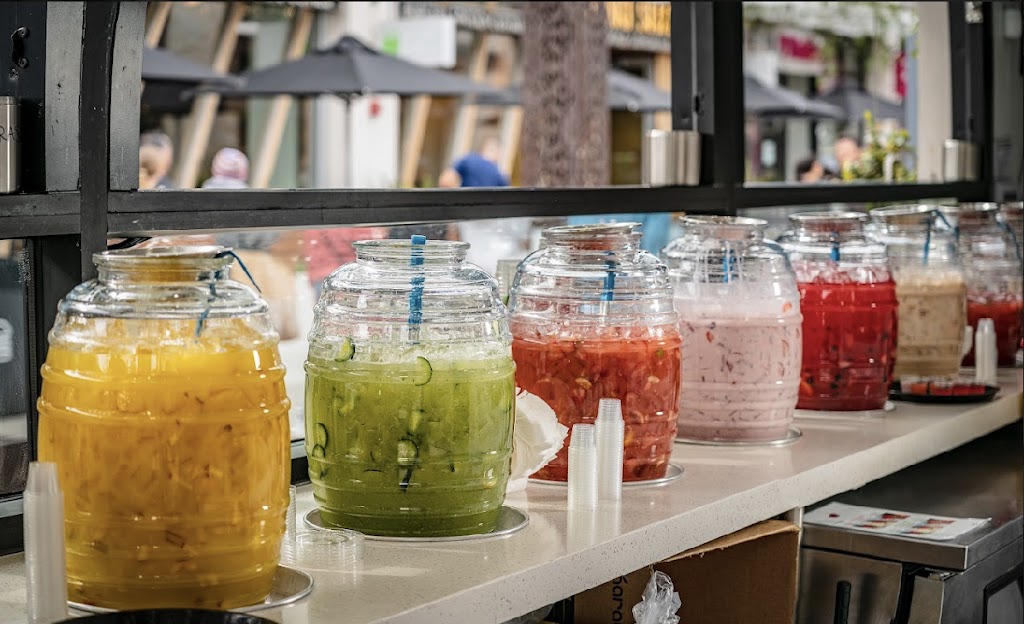 Sip Fresh - UTC | restaurant | 4305 La Jolla Village Dr #2395, San Diego, CA 92122, USA | 8583526344 OR +1 858-352-6344