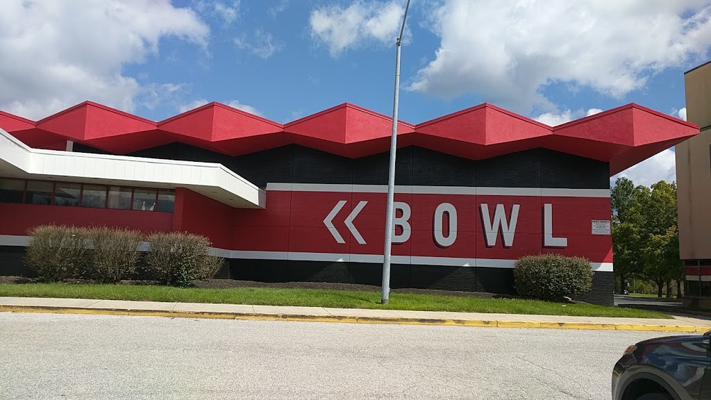 AMF Towson Lanes | restaurant | 701 Southwick Dr, Towson, MD 21286, USA | 4108254100 OR +1 410-825-4100